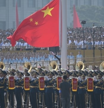 China exhibe en Pekín su poder militar  junto a Putin y [...]