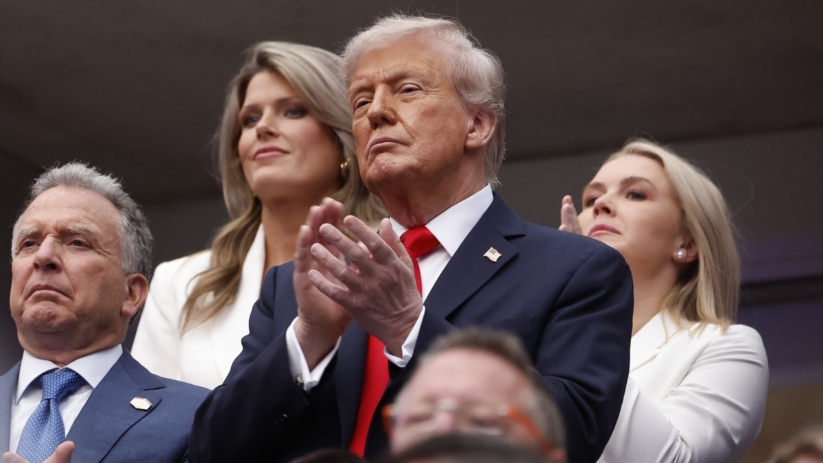Trump asegura que ha atacado una tercera embarcación proveniente de Venezuela