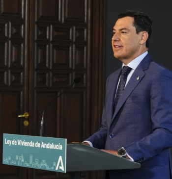 Juanma Moreno arranca precampaña con Feijóo bajo la (alargada) sombra del crecimiento [...]