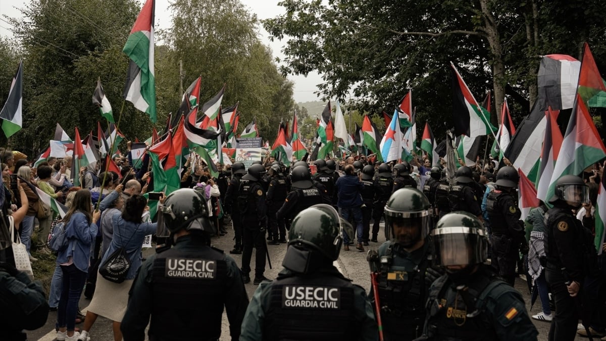El PSOE justifica el boicot a La Vuelta de los grupos propalestinos "por el clamor popular"