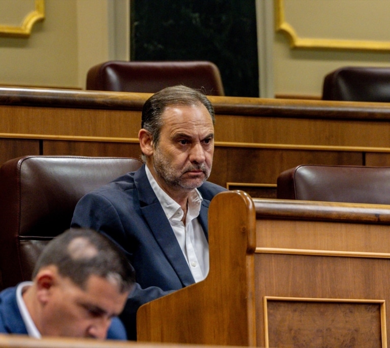 El Supremo divide en dos el 'caso Koldo': por un lado la compra de mascarillas y, por otro, las adjudicaciones de obra pública