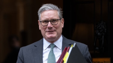 Starmer destituye a su embajador en EEUU por sus vínculos con Epstein