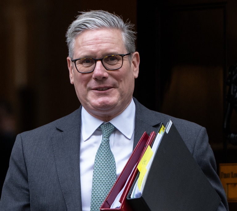 Starmer destituye a su embajador en EEUU por sus vínculos con Epstein