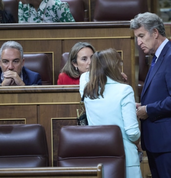 Feijóo se escuda en la posición de la UE sobre Gaza con [...]