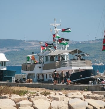 Israel asegura que no supone "ningún problema" el envío de un buque [...]