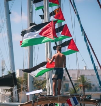 Israel se prepara para interceptar a la flotilla y hundir sus naves, [...]