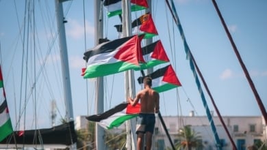 Israel se prepara para interceptar a la flotilla y hundir sus naves, según prensa local