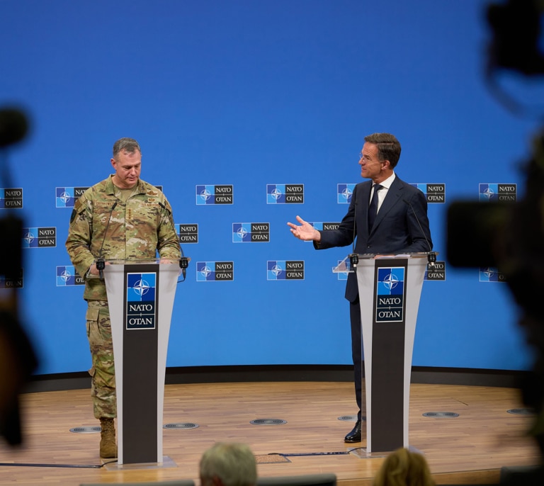 La OTAN se reúne en Riga tras las incursiones rusas en el espacio aéreo de aliados