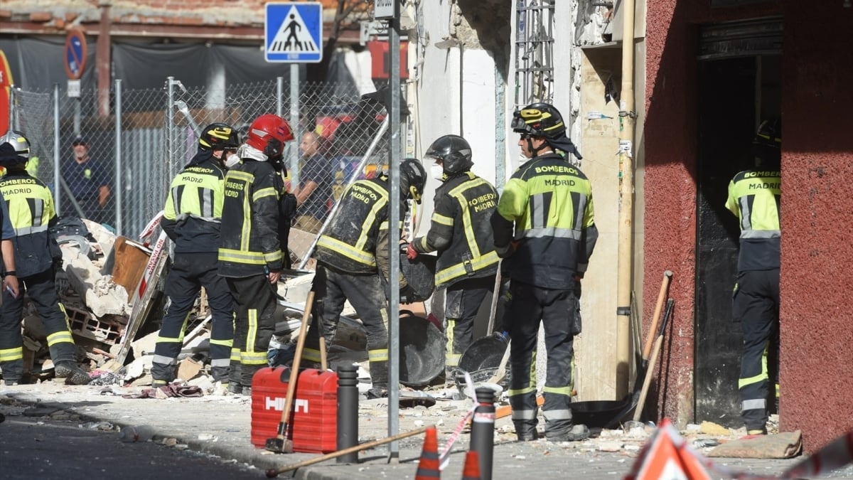 Encuentran una segunda víctima entre los escombros de la explosión de Vallecas