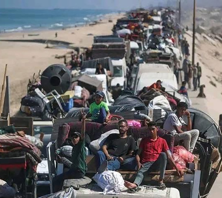 El Gobierno de Hamás en Gaza estima en un millón de personas los desplazados en el sur de la franja