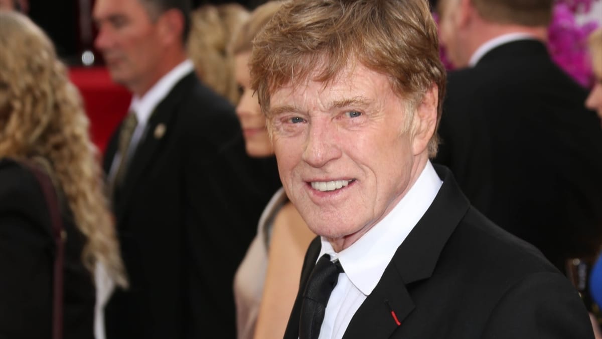 Robert Redford se ha ido en avioneta