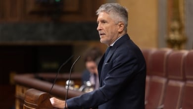 Marlaska pide no frivolizar con la 'kale borroka', "como vasco y como víctima de ETA"