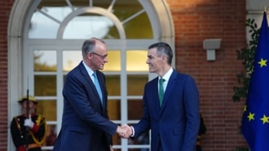 Merz da largas a Sánchez sobre el catalán en la UE, pero confía en la IA para traducir más lenguas en el futuro