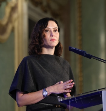 Ayuso augura que Sánchez "amnistiará" a su esposa y hermano si son [...]