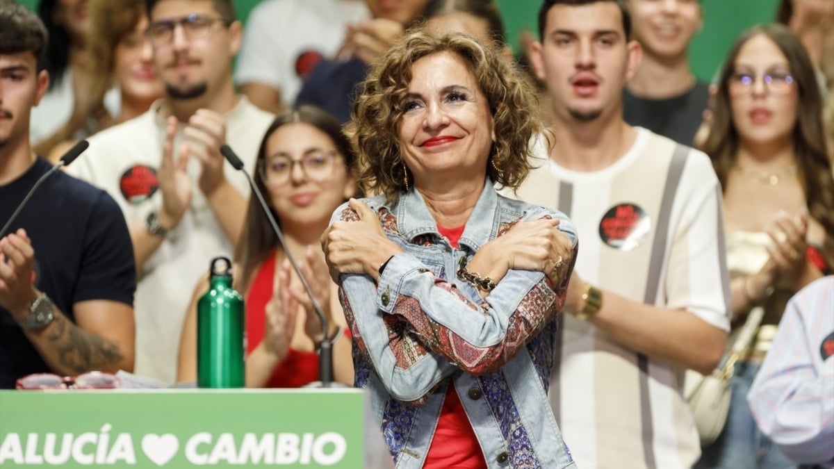 Montero critica al PP por alimentar a la "bestia" de Vox con discursos de odio