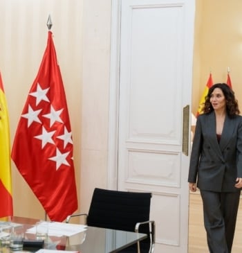 Ayuso, sobre las palabras del rey acerca de Israel: "El rey reina [...]