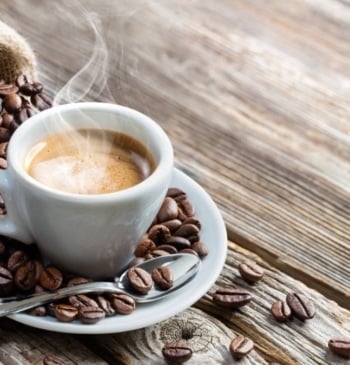 Esto es lo que le pasa a tu cuerpo si consumes cafeína [...]