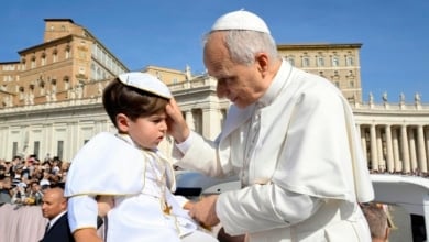 León XIV no cambiará la doctrina de la Iglesia sobre matrimonio gay y sacerdocio femenino: "Hay una obsesión occidental por la sexualidad"
