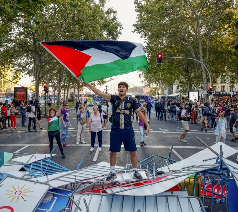 Israel reacciona a la cancelación de la última jornada de La Vuelta: “Sánchez es una vergüenza para España”