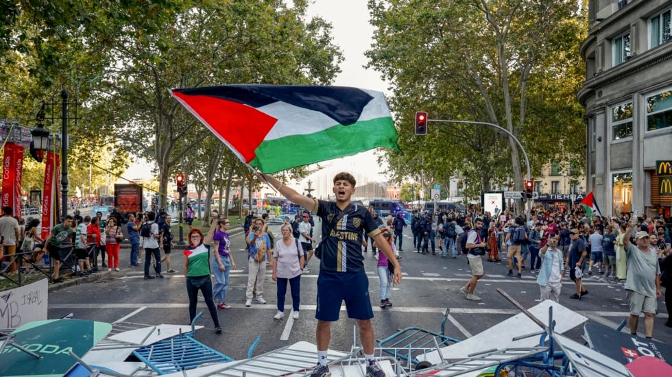 Israel reacciona a la cancelación de la última jornada de La Vuelta: “Sánchez es una vergüenza para España”