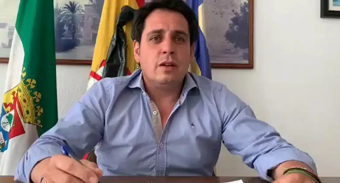 El PP exige la dimisión de su alcalde en Torremejía tras agredir a dos vecinos