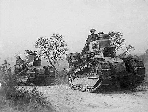 Dos Renault FT-17 del ejército de Estados Unidos, Francia septiembre de 1918