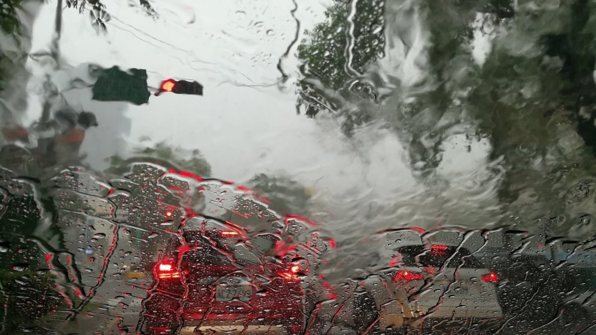 La AEMET activa alertas por fuertes lluvias y tormentas en Baleares y Cataluña