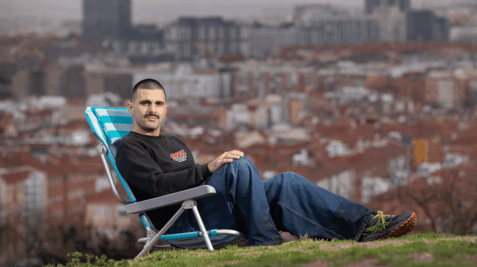 "Muchas de las miserias contemporáneas vienen del amor al trabajo"