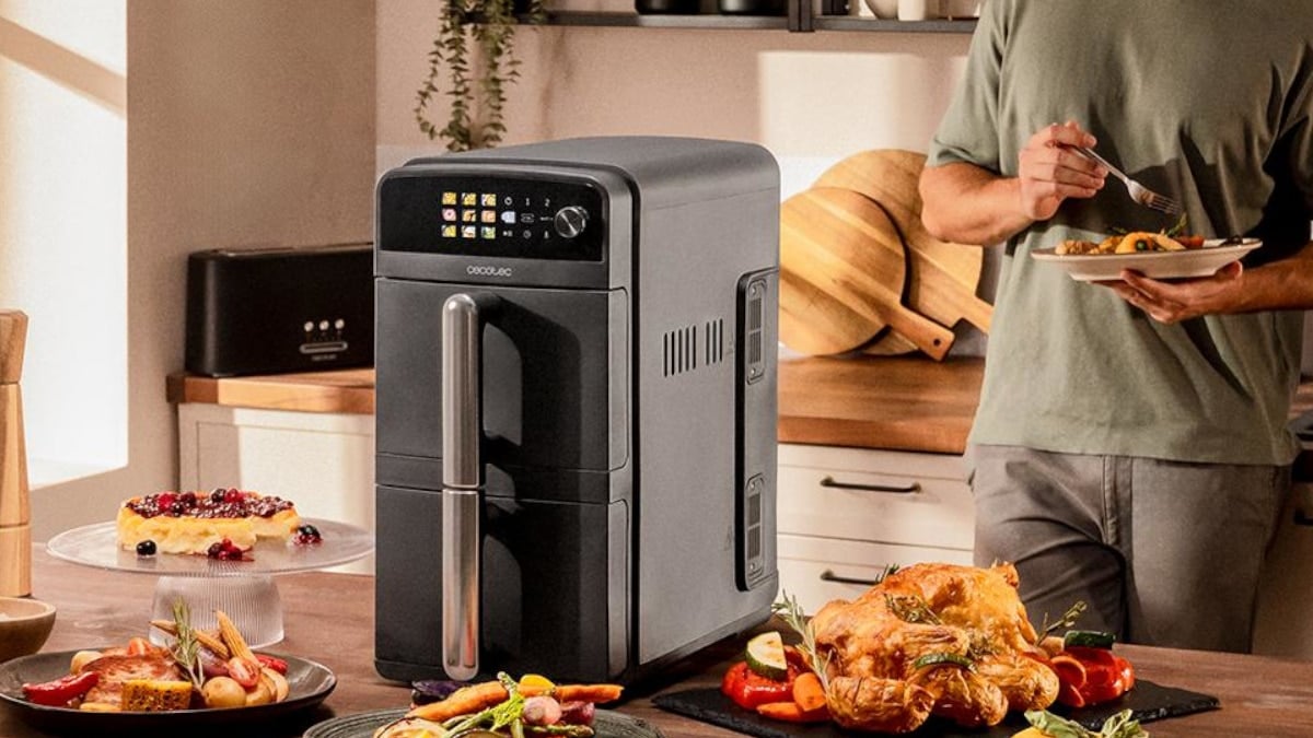 Esta es la freidora de aire de Cecotec con diseño vertical que necesitas si tienes una cocina pequeña