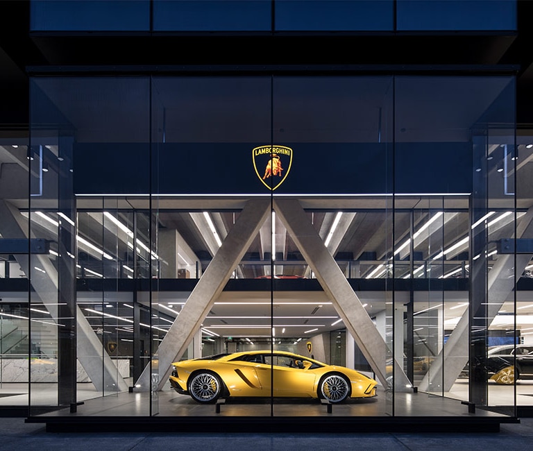 Las ventas de coches de 'superlujo' se disparan en España: Lamborghini, Ferrari, Bentley...