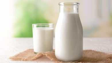 La razón por la que los adultos no deberían dejar de beber leche
