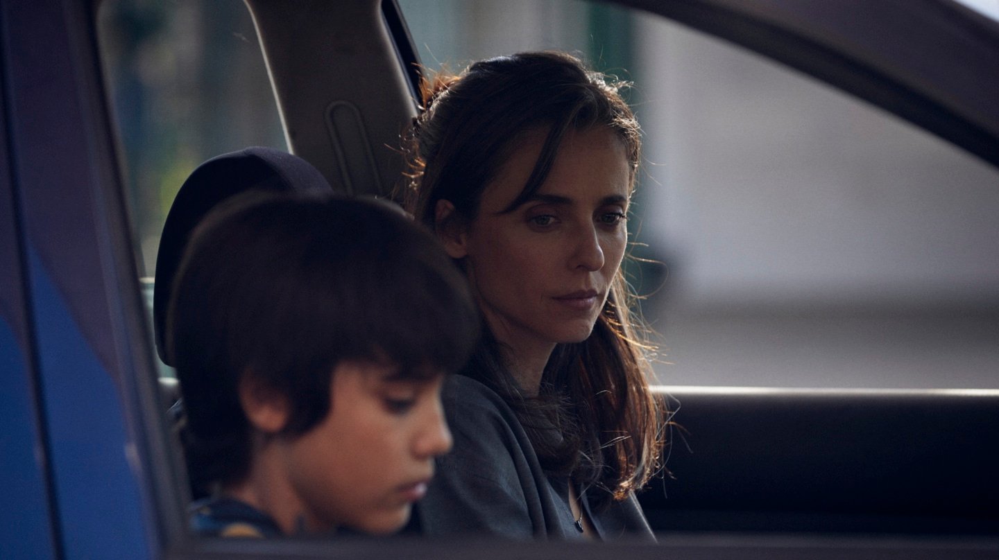 Leticia Dolera interpreta en la miniserie de HBO 'Pubertat' a una periodista feminista cuyo hijo adolescente es acusado de violación