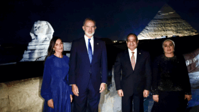 Letizia se viste a lo Kate Middleton en su cena con vistas a las pirámides