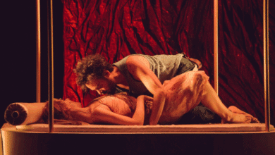 'Los amores feroces': teatralizar la poesía