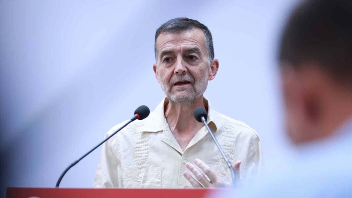 El coordinador federal de IU, Antonio Maíllo, en una comparecencia de prensa