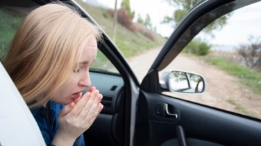 Esto es lo que debes hacer si te mareas habitualmente en el coche