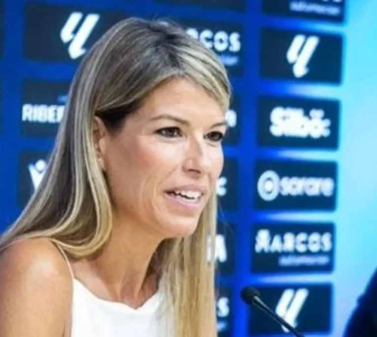 La periodista que comió con Mazón el día de la DANA afirma que se ha convertido "en una diana utilizada políticamente y alimentada con insinuaciones machistas"