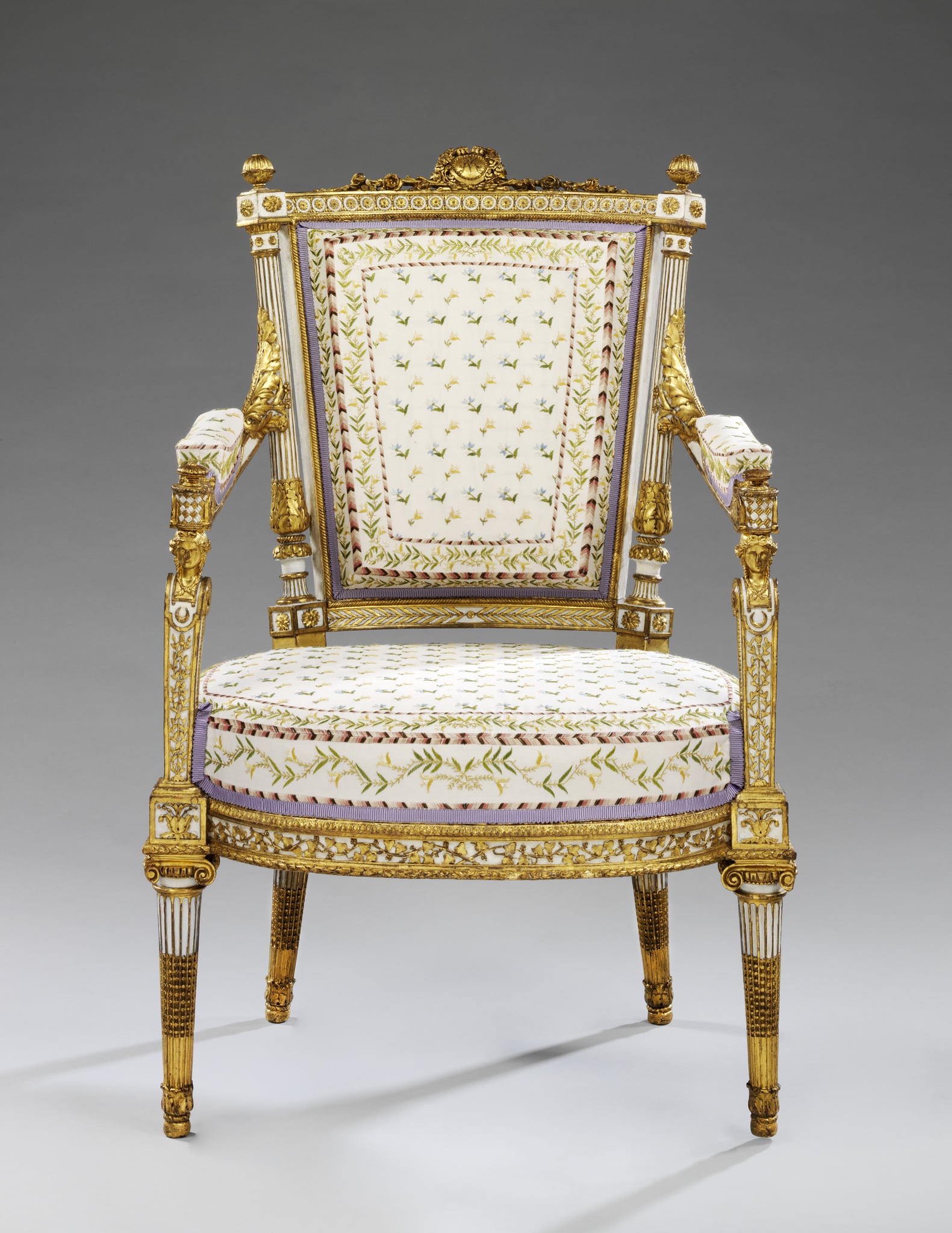 La silla de María Antonieta de Jean-Baptiste-Claude Sené (1748-1803) restaurada por el V&A.