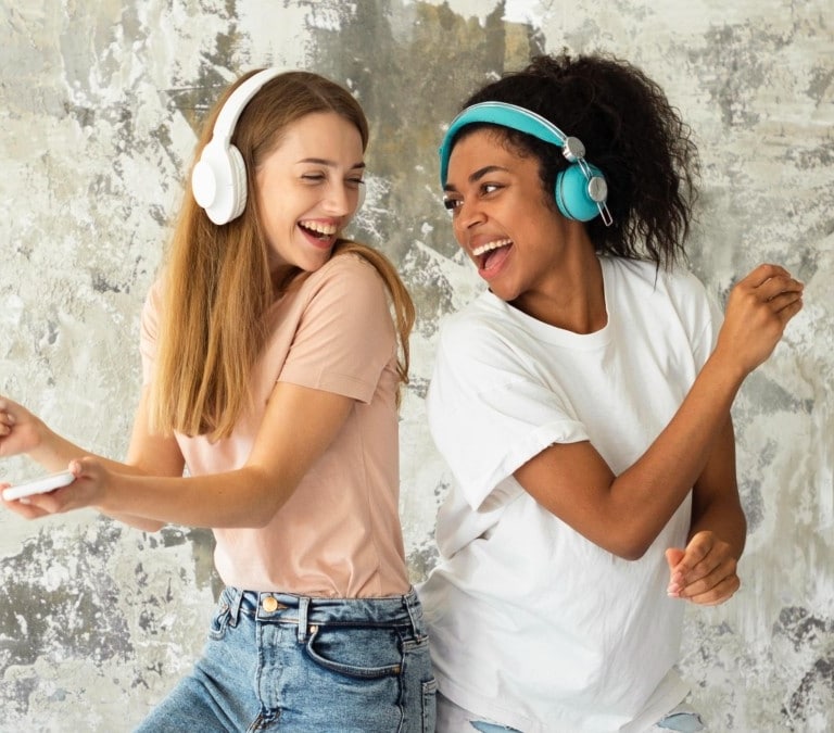 Top 10 apps para escuchar música online: precios, ventajas y cuál elegir