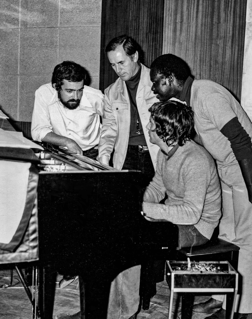 José Nieto, Vlady Bas, Juan Carlos Calderón y David Thomas durante una grabación en el estudio Audiofilm de Madrid en 1972.