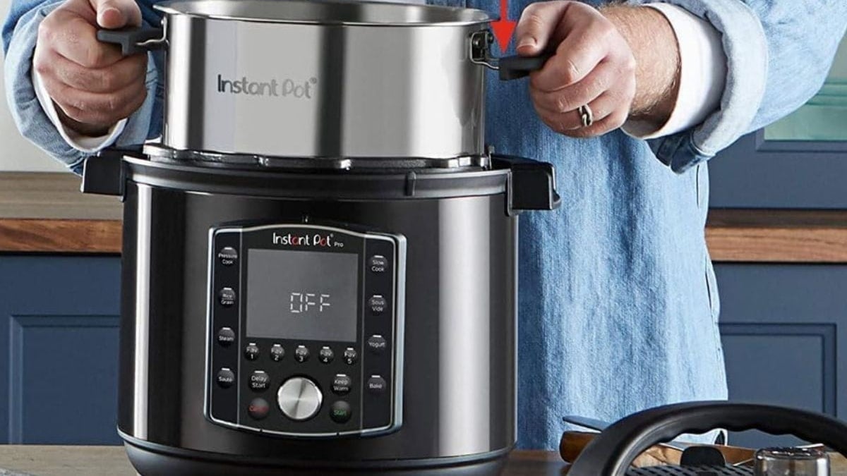Esta es la olla a presión eléctrica multifunción 10 en 1 que necesitas y que está tirada de precio ¡solo en Amazon!