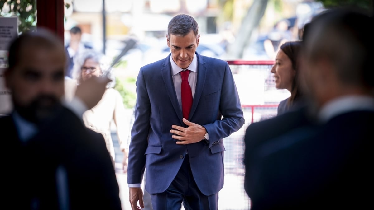Sumar admite que Sánchez debería haber cerrado el decreto para el embargo de armas a Israel antes de anunciarlo