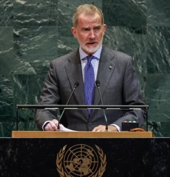 El Rey denuncia con dureza la "masacre" de Israel en Gaza pero [...]