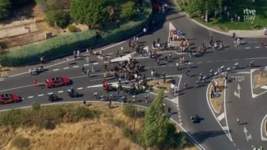 Manifestantes propalestinos intentan cortar la penúltima etapa de La Vuelta