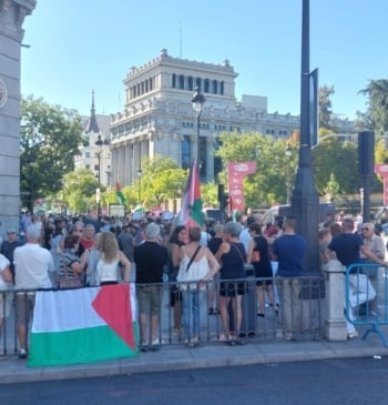 Finaliza en un Madrid blindado la Vuelta a España más polémica de [...]