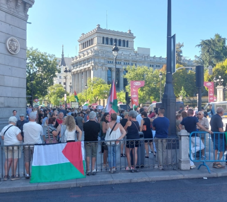 Finaliza en un Madrid blindado la Vuelta a España más polémica de su historia