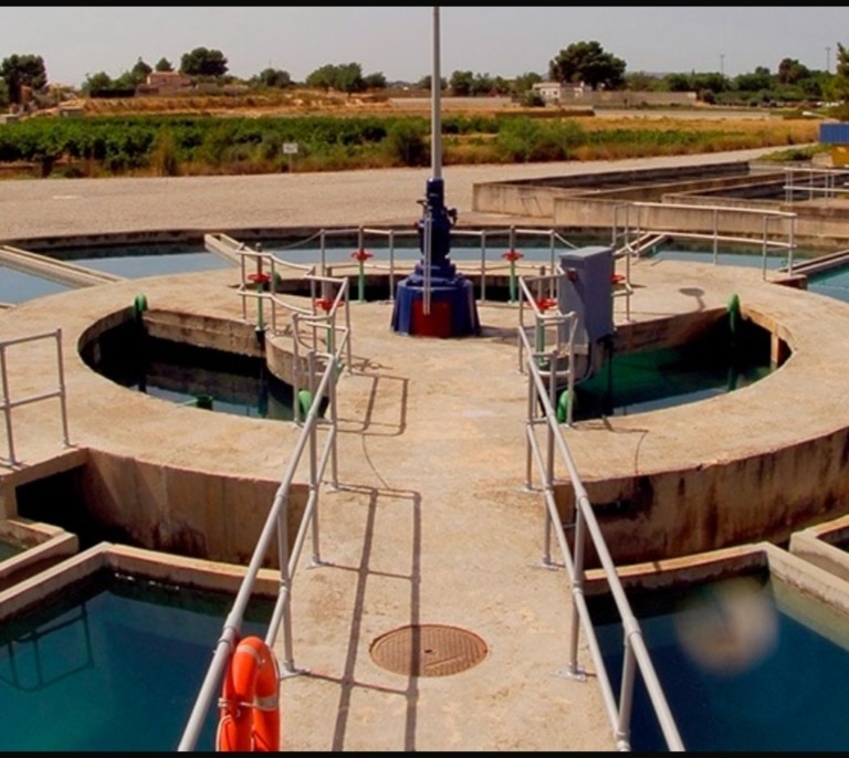 La Fiscalía pide interrogar a los jefes de la empresa del agua de Valencia: 80 millones de euros bajo la lupa