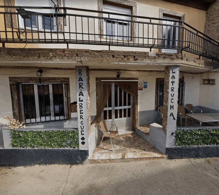 Un pueblo de Zamora sale en defensa del dueño de un bar que apuñaló a un vecino para evitar un robo