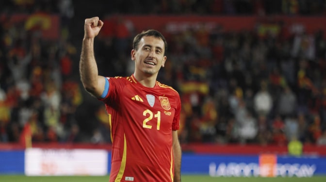 Preguntan a Pedro Ruiz quién es el mejor jugador de fútbol español y él se moja: "Sencillo, brillante y humilde"