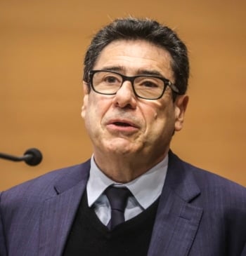 Mokyr, Aghion y Howitt ganan el Premio Nobel de Economía por explicar [...]